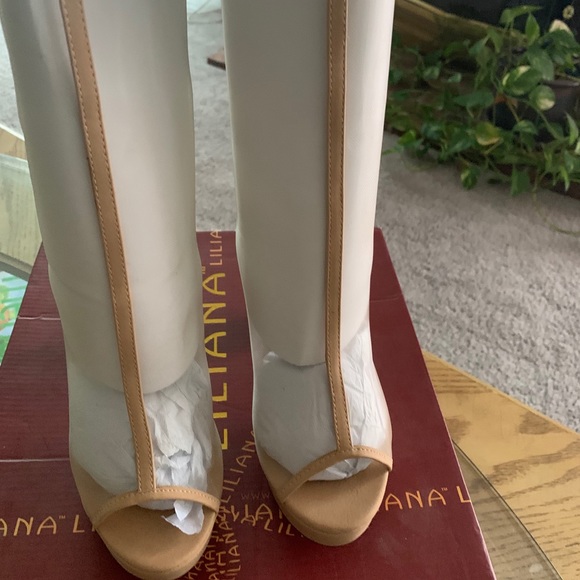 Ladies booties - Picture 5 of 6